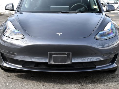 Used 2023 Tesla Model 3 Standard Range image 14