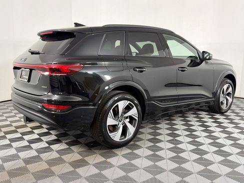 New 2025 Audi Q6 e-tron Premium image 8