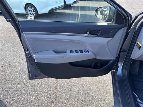 Used 2018 Hyundai Elantra SEL image 13