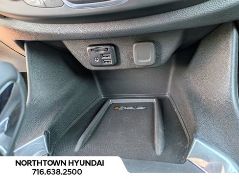 Used 2023 Chevrolet Traverse Premier w/ LPO, Floor Liner Package AWD/4WD image 20