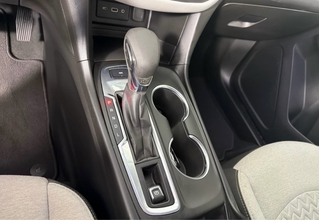 Used 2022 Chevrolet Equinox LS AWD/4WD image 18