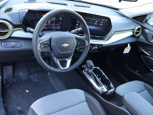 New 2026 Chevrolet Trax LT w/ LT Convenience Package image 5