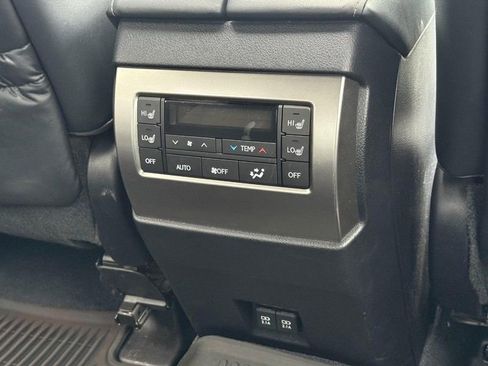 Used 2022 Lexus GX 460 Luxury w/ Sport Design Package AWD/4WD image 12