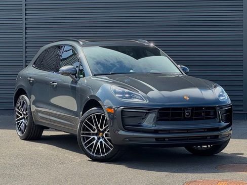 New 2026 Porsche Macan AWD/4WD image 9