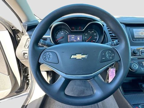 Used 2014 Chevrolet Impala LS image 11
