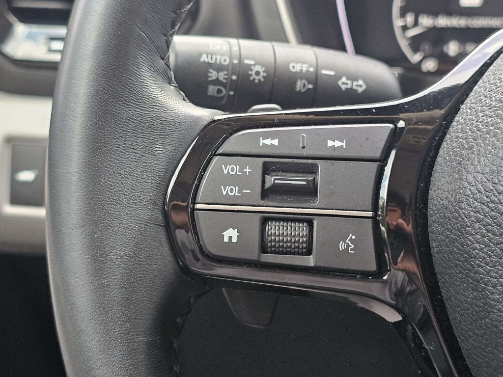 Used 2025 Honda Pilot EX-L image 27