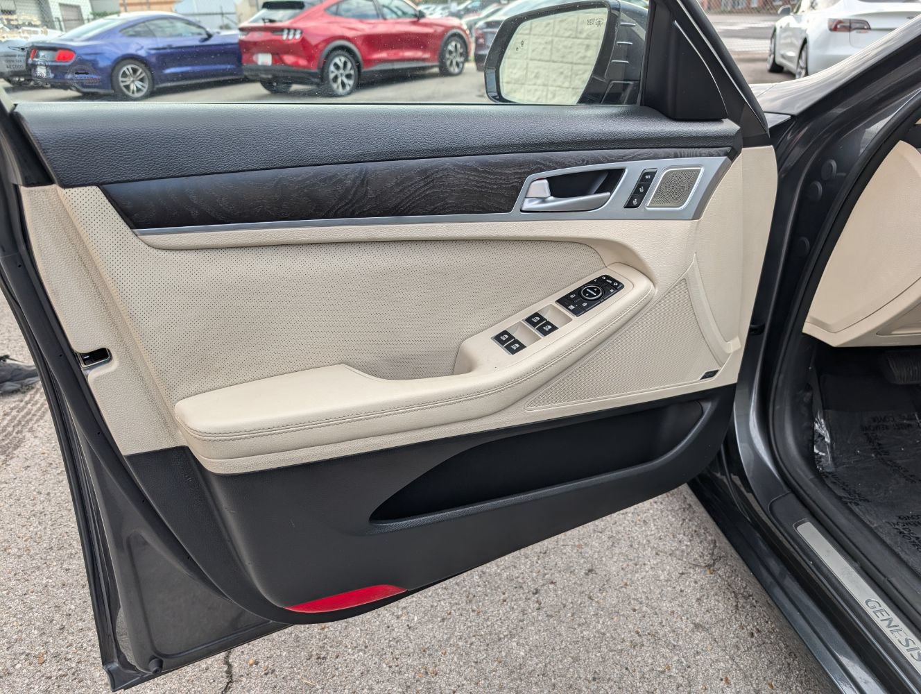 Used 2018 Genesis G80 5.0 Ultimate RWD image 11
