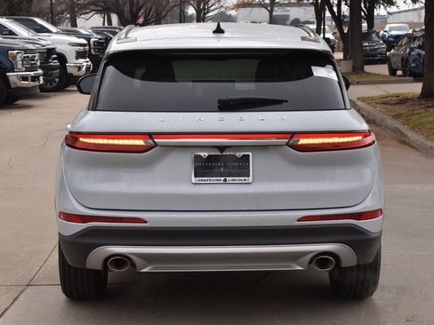 New 2026 Lincoln Corsair Premiere image 8