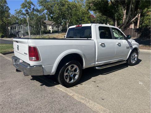 Used 2014 RAM 1500 Laramie w/ Convenience Group AWD/4WD image 5