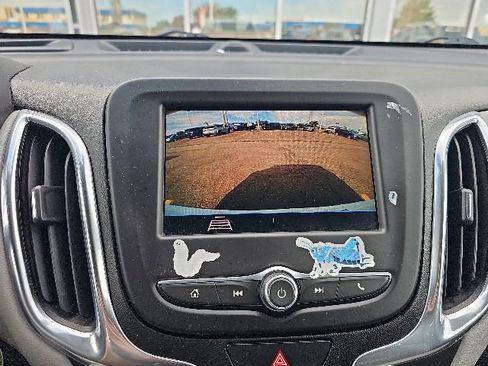 Used 2020 Chevrolet Equinox LS w/ LS Convenience Package FWD image 18