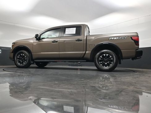 Used 2022 Nissan Titan PRO-4X w/ Pro-4x Convenience Package AWD/4WD image 43