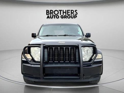 Used 2012 Jeep Liberty Sport AWD/4WD image 5