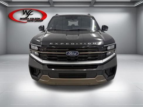 Used 2025 Ford Expedition King Ranch AWD/4WD image 2