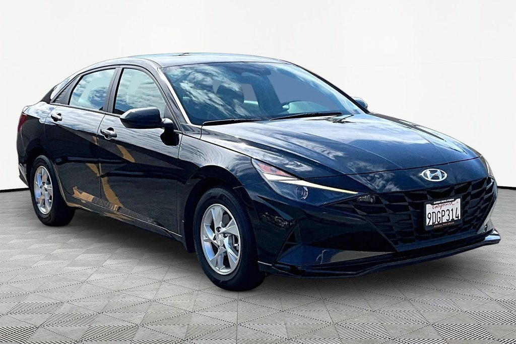 Certified 2023 Hyundai Elantra SE FWD image 5