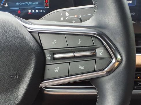 Used 2026 Chevrolet Equinox ACTIV AWD/4WD image 22