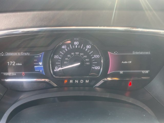 Used 2017 Lincoln Navigator L Select RWD image 11