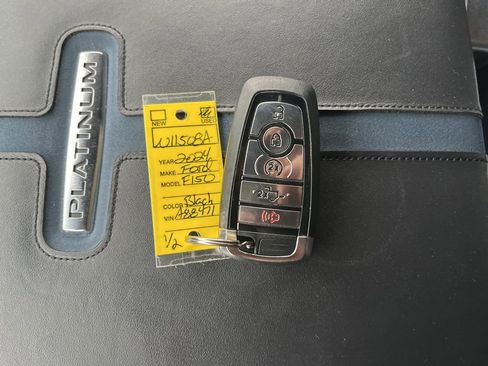 Used 2024 Ford F150 Platinum image 28