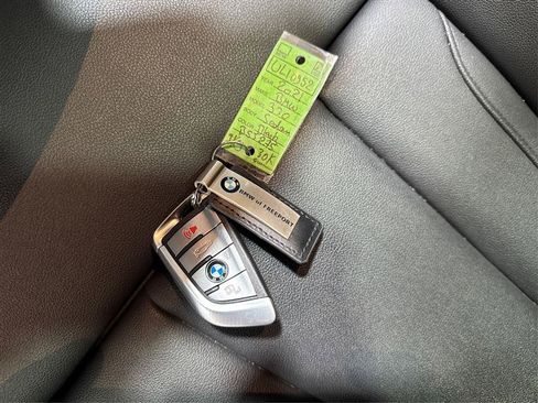 Used 2021 BMW 330i xDrive Sedan w/ Convenience Package image 29