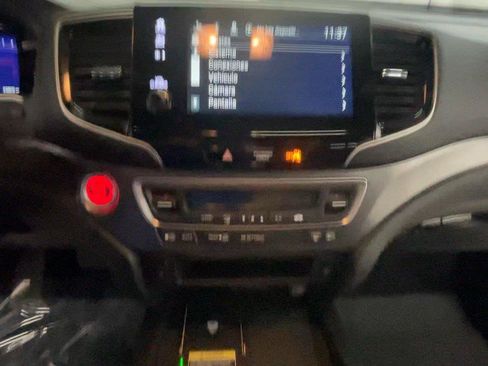 Certified 2024 Honda Passport EX-L image 35
