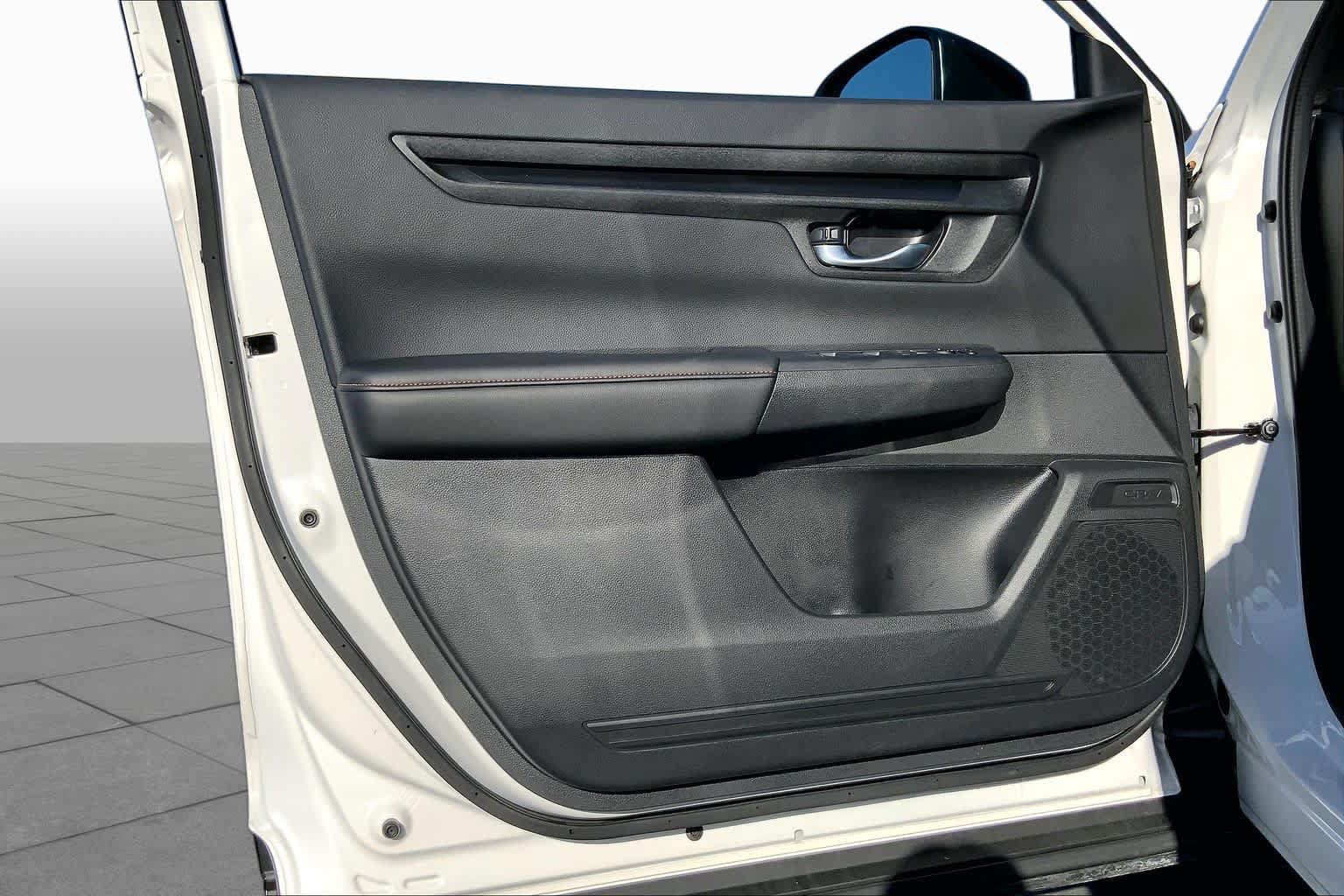 Used 2026 Honda CR-V Sport image 25