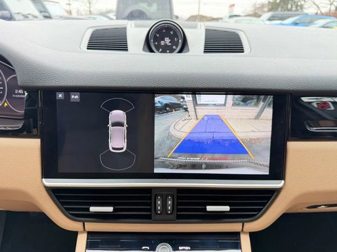 Used 2019 Porsche Cayenne image 22