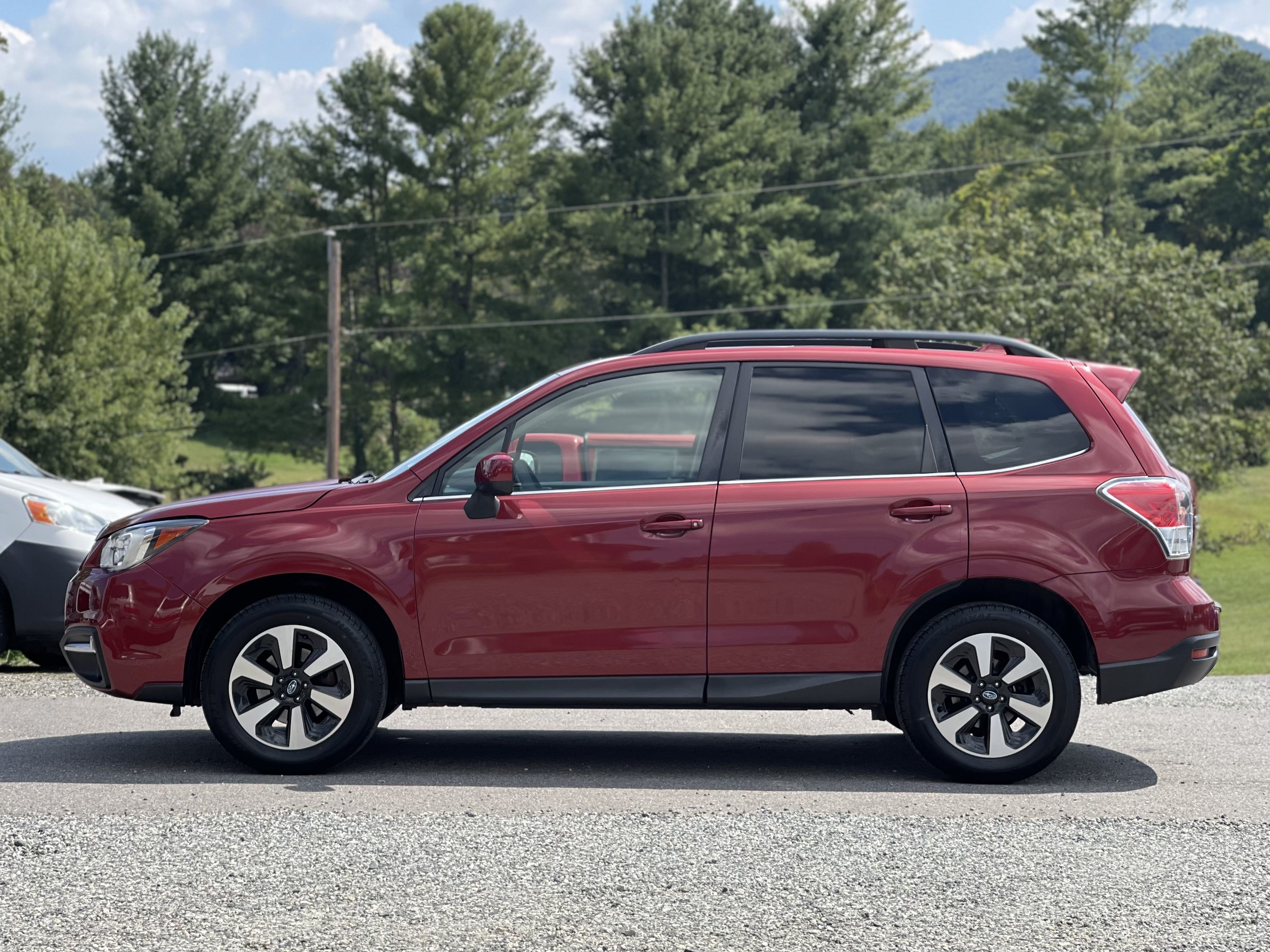 Used 2017 Subaru Forester 2.5i Limited w/ Popular Package #1 AWD/4WD image 6