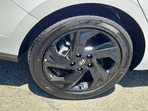 New 2026 Hyundai Elantra Sport FWD image 27