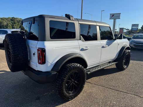 Used 2024 Ford Bronco Outer Banks w/ Sasquatch Package image 5