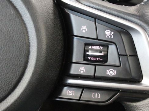 Used 2021 Subaru Forester Premium AWD/4WD image 31