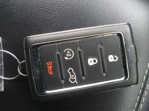 Used 2022 Jeep Grand Cherokee Altitude image 18