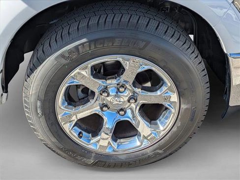 Used 2017 RAM 1500 Laramie w/ Convenience Group image 23