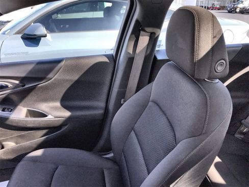 Used 2023 Chevrolet Malibu LT image 23