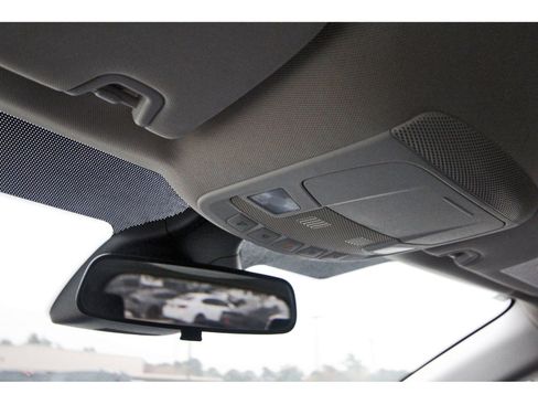 Used 2022 Ford Edge SE image 24