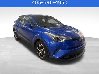Used 2018 Toyota C-HR XLE video 2