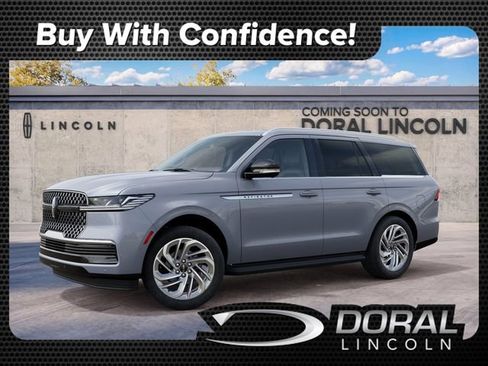 New 2027 Lincoln Navigator Premiere RWD image 1