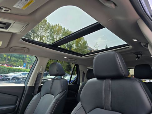 Certified 2024 Honda Pilot Touring image 20