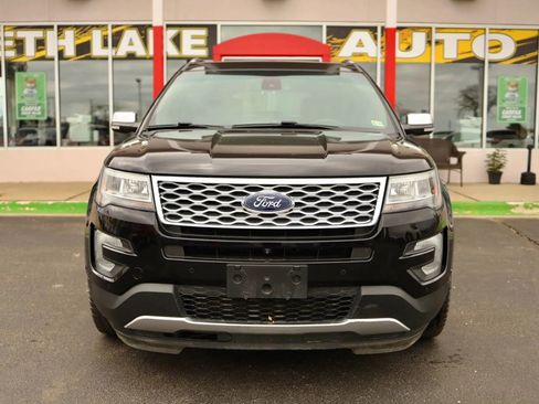Used 2016 Ford Explorer Platinum AWD/4WD image 2