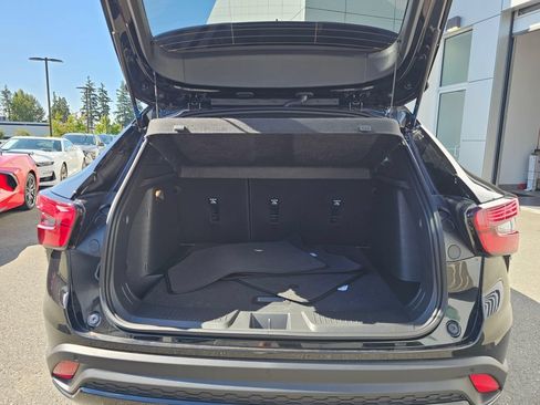 New 2026 Chevrolet Trax RS w/ Driver Confidence Package FWD image 18