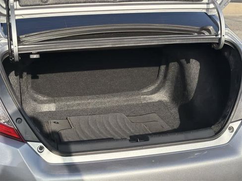 Used 2019 Honda Civic LX image 31