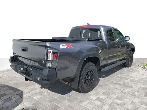Used 2022 Toyota Tacoma SR image 5