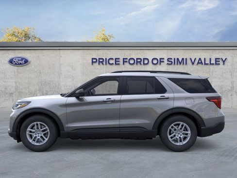 New 2026 Ford Explorer Active w/ Active Comfort Package image 3