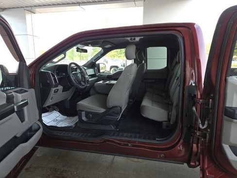 Used 2017 Ford F150 XLT w/ XTR Package image 16