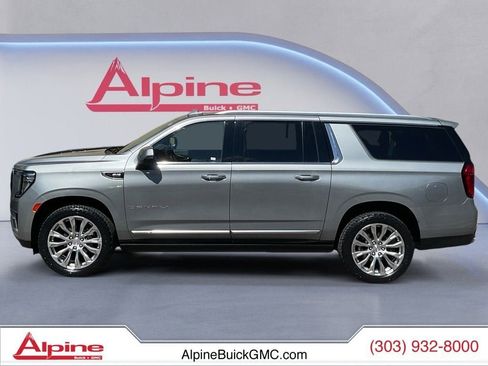 Used 2023 GMC Yukon XL Denali AWD/4WD image 2