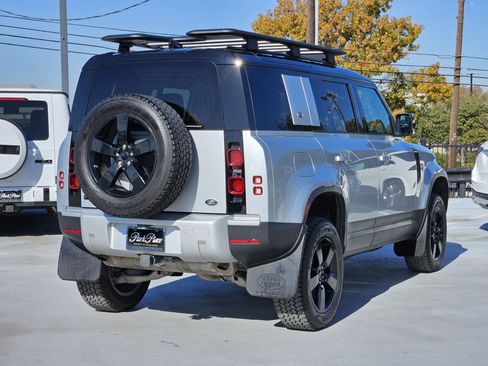 Used 2020 Land Rover Defender 110 First Edition image 8