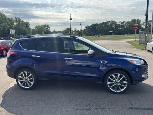 Used 2016 Ford Escape SE w/ SE Chrome Package AWD/4WD image 4