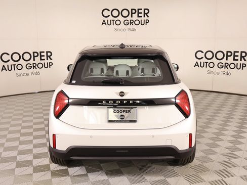 New 2026 MINI Cooper 4-Door Hardtop FWD image 22