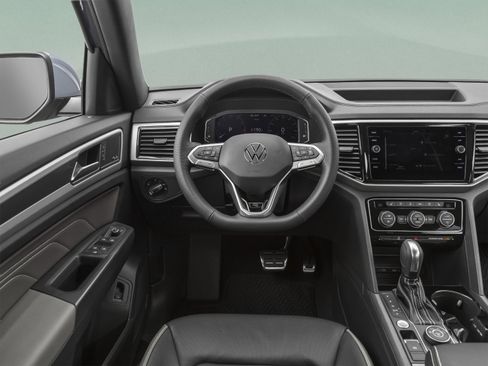 Used 2021 Volkswagen Atlas Cross Sport SE w/ Panoramic Sunroof Package FWD image 44