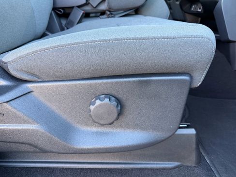 Used 2024 Ford F150 XLT image 27