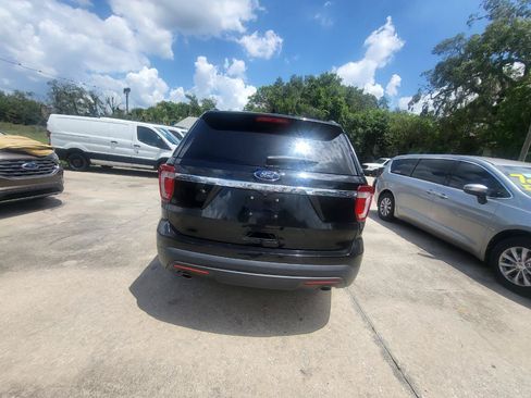 Used 2017 Ford Explorer FWD image 18