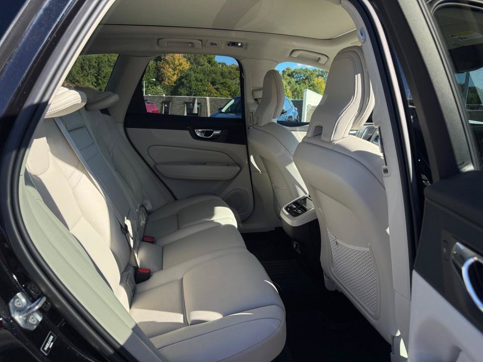 Used 2020 Volvo XC60 T5 Inscription w/ Protection Package Premier FWD image 28